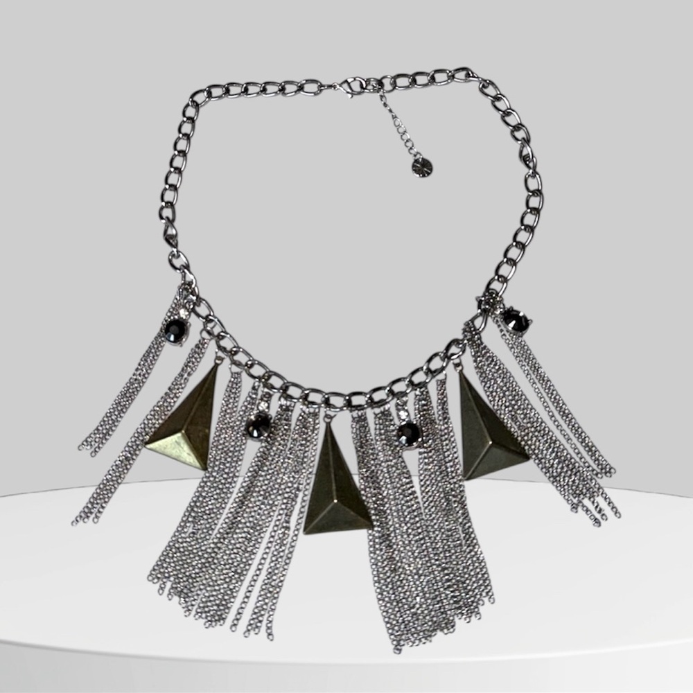 🛍️SALE🛍️ ShoeDazzle Silver Tone Fringe Tassel Statement Necklace - Picture 2 of 5